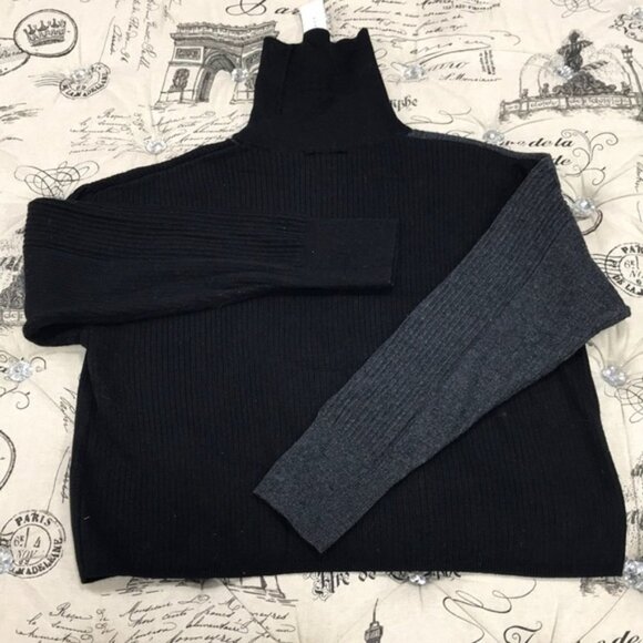 TOPSHOP Knitted Crop Turtleneck Sweater - Picture 5 of 6
